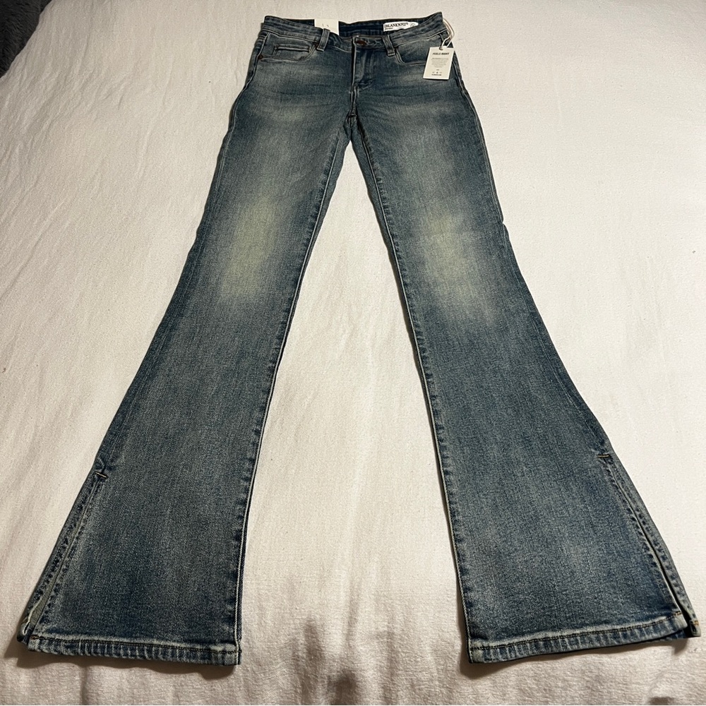 Blank NYC NWT high rise mini flare jeans size 25 - Picture 2 of 9